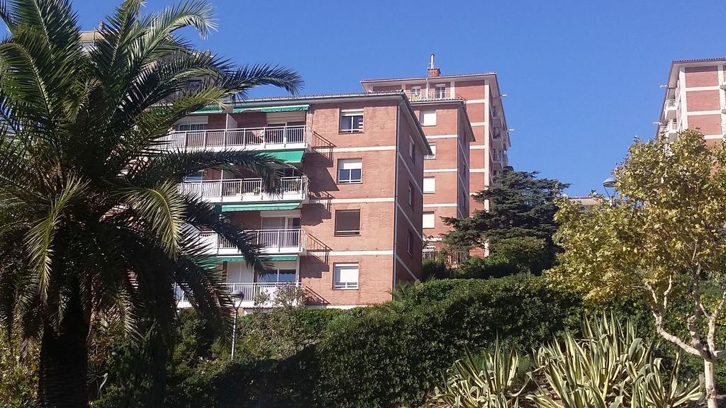Carmen Seaview & Beach - Apartment Montgat Habitación foto